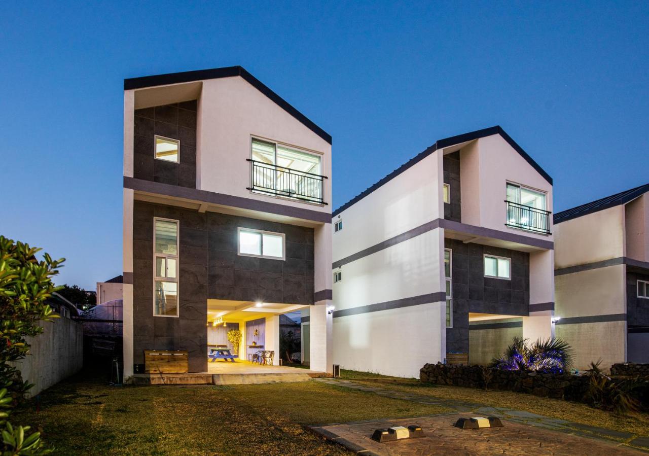 Haevichi Private Pension Seogwipo Exterior photo