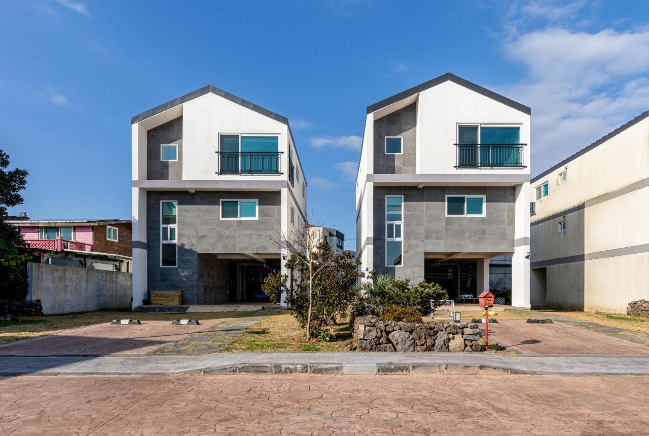 Haevichi Private Pension Seogwipo Exterior photo