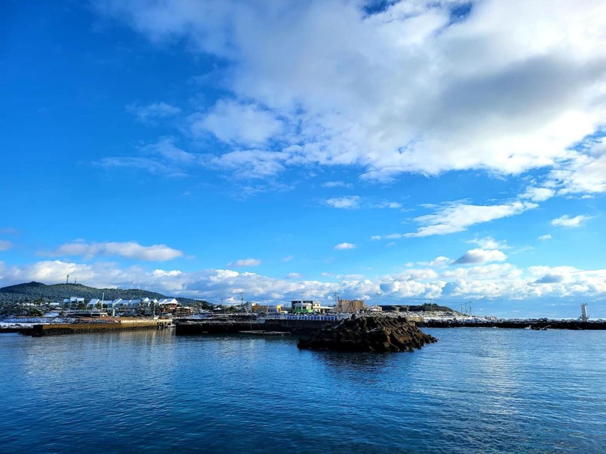 Haevichi Private Pension Seogwipo Exterior photo